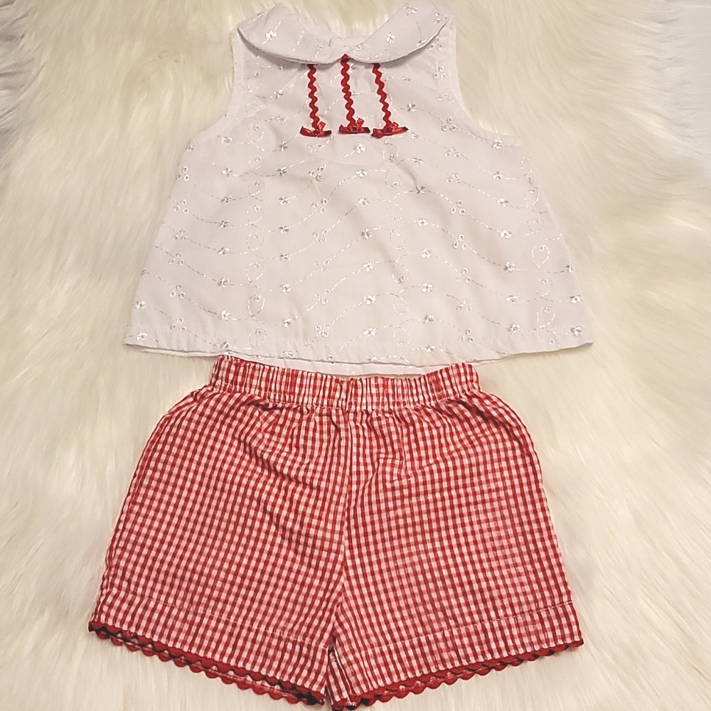 🌴 Sleeveless Top & Red/White Checkered Shorts Set